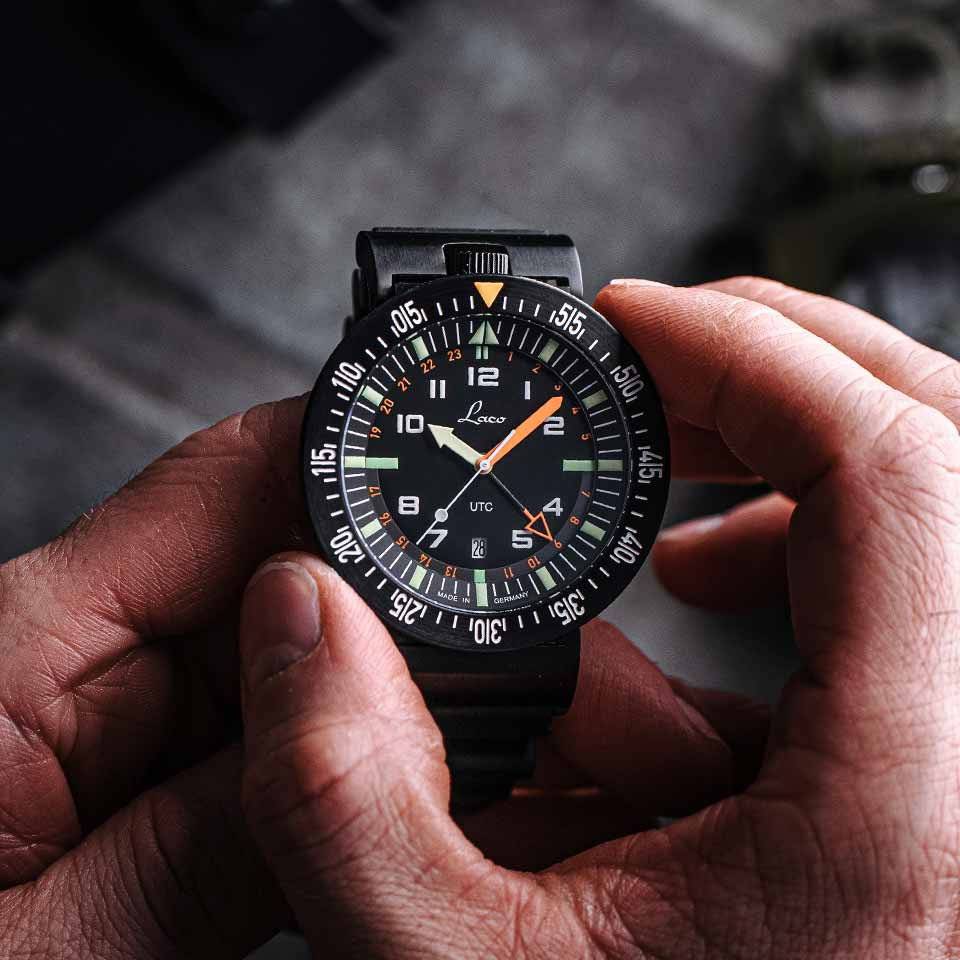Relógio do time Laco Quartzo Atacama UTC