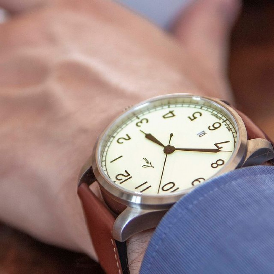NAVY WATCHES - VALENCIA

The Navy watch Valencia is definitely one of our favorites because of its elegant finish. You can wear the watch to almost every occasion. The case has a matt finish and is finalized with the automatic movement Laco 21. The face is assigned with Superluminova C3. The watch is made Germany. 

laco1925 #lacowatch #laco1925 #mylacotime #laco #uhren #germanmade #lookbook #wristshot #dailywatch #watchgeek #timepiece #watchlover #watches #watchfam #watchesoftheday #watchcollection #navy #marine #navylife #sea #maritimetraditions #navywatch #marineuhren #ootd #potd #madeingermany