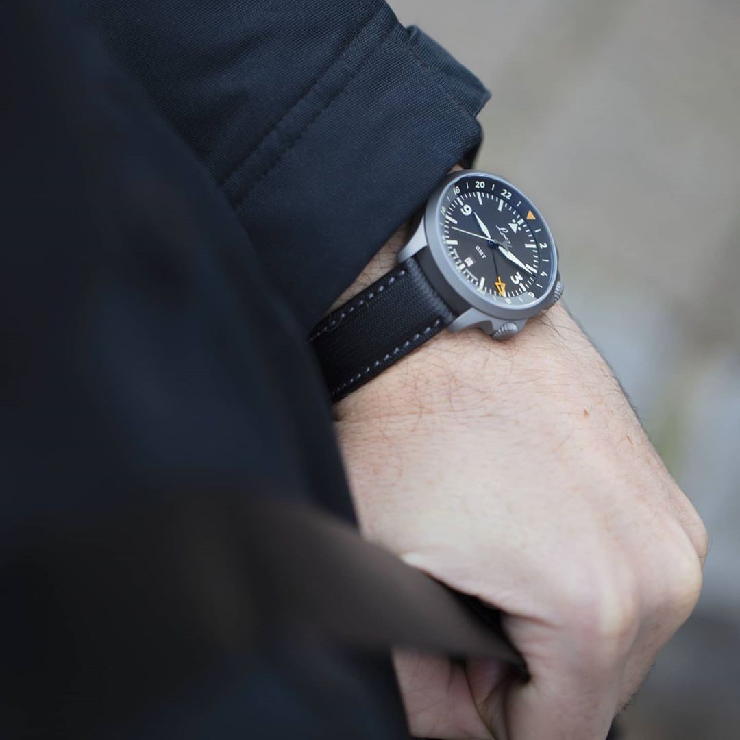 PILOT WATCHES SPECIAL MODELS - MODEL FRANKFURT GMT SCHWARZ

This watch contains the caliber LACO 93, a mechanical movement with automatic winding mechanism which is a guarantee for precision, ticking behind a solid steel case back decorated with an aircraft relief.

@laco1925 #laco #lacowatches #mylacotime #lacowatch #laco1925 #pilotwatch #gmt  #lacopilot #black #specialmodel #watchesoftheday #timepiece #watch #uhren #reddotaward #winner #madeingermany#watchesofinstagram  #twotimezones #watchfam #watchlover #pilot #fliegeruhr #watchgeek #aviatorwatch #aviator