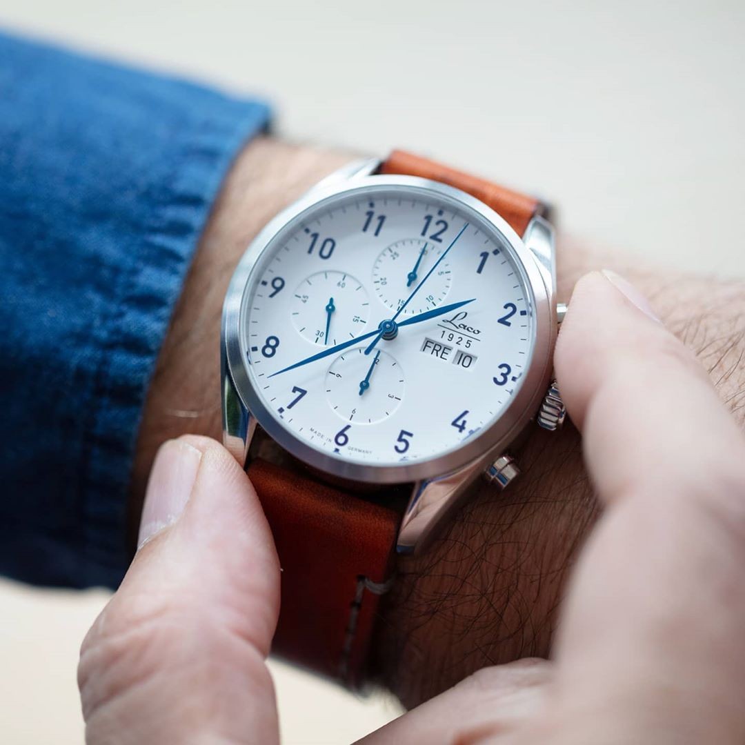 CHRONOGRAPHS - MODEL CHICAGO

This watch works with the automatic chronograph Laco 50 movement. It has a white dial with blue hands and a cognac coloured leather strap. 

@laco1925 #laco #laco1925  #chronograph #lacowatches #dailywatch #mylacotime #watchesofinstagram #chrono #pilotwatch #watchlover #watchcollection #watches #timepiece #watchfam #germanmade #lacopilot #fliegeruhren #watchgeek #business #watchesoftheday #uhren #leather #madeingermany #potd