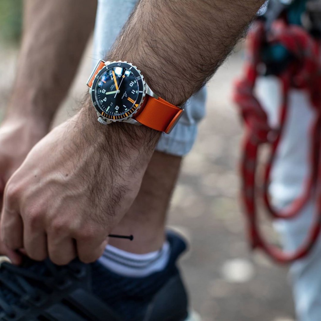 SQUAD WATCHES - MODEL MOJAVE.RB

The watch is waterproof to 30 atmospheres and to ensure that the watch can be used to the full in the water, different models are available, with a choice of rubber or stainless steel straps.

@laco1925 #laco #laco1925 #mylacotime #watches #watch #madeingermany #uhren #sports #watchesoftheday #outdooractivity #lacowatch #watchlover #watchesofinstagram #sport #germanmade #dailywatch #watchfam #time #watchcollection #watchgeek