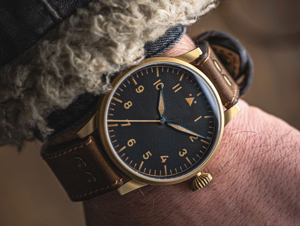 Qualität und Präzision - Bronzeuhr Laco