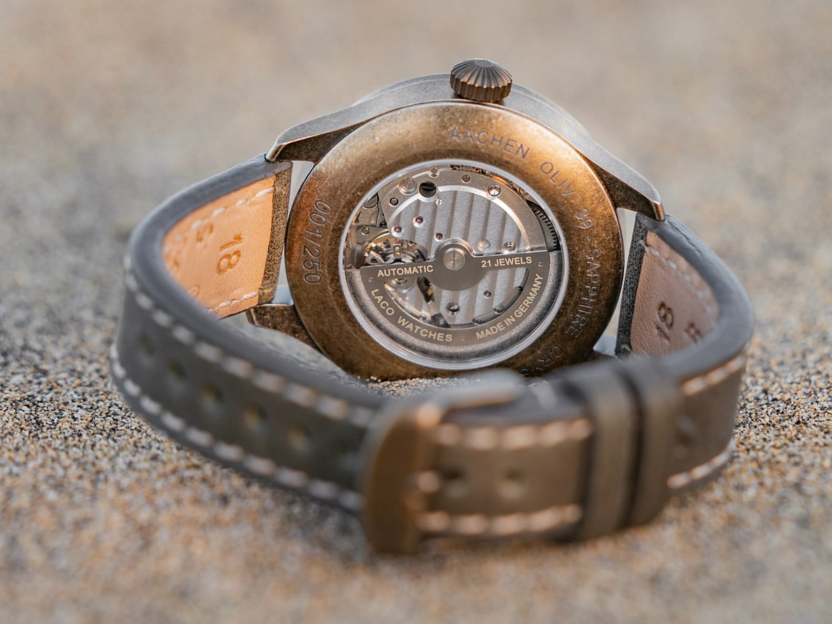 ラコ オリーブ アーヘン 39 mm 限定版 250 個 ラコ オリーブ アーヘン 39 mm 限定版 250 個 Pilot Watches