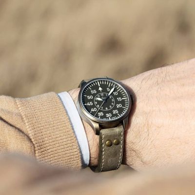 PILOT WATCHES BASIC – MODEL AACHEN OLIV 42

Camouflage colours like olive green have always been a reliable companion for military units and special forces. With their colouring the strictly limited pilot watches Augsburg Oliv 42 and Aachen Oliv 42 therefore present themselves in a fashionable military look.

laco1925 #mylacotime #laco1925 #madeingermany #laco #lacowatch #timepiece #pilotwatch #lacopilot #pilotlife #fliegeruhr #watchgeek #pilot #uhren #dailywatch #watchesoftheday #aviatorwatch #watches #watchlover #pilotuhr #germanmade #Fliegerfriday #potd #wristshot #watchcollection