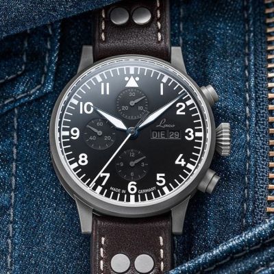 Happy FliegerFriday! Today not with one of our classical pilot watches but with a special model - our “München” chronograph - extra features but still a part of the Laco pilots family 