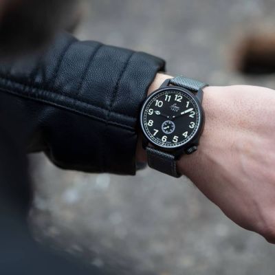 PILOT WATCHES SPECIAL MODELS - MODEL JU 

With a LACO JU on your wrist, not only are you connected to the dream of flight, but with the aviation history of the 1930s to 1950s. 

laco1925 #lacowatches #laco #laco1925 #mylacotime #original #fliegeruhr #watchesofinstagram #erbstück #pilotlife #watches #lookbook #pilotwatch #timepiece #outfitinspiration #watchcollection #special #dailywatch #lacopilot #time #watchesoftheday  #potd  #madeingermany #uhren