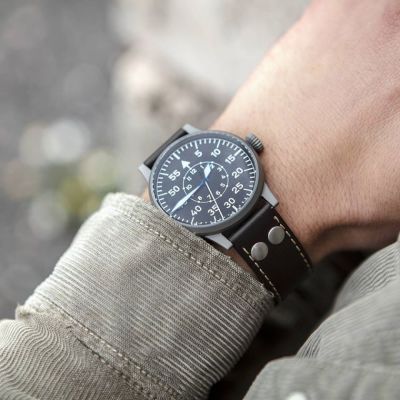 PILOT WATCH ORIGINAL - MODEL PADERBORN

This watch has dark sandblasted stainless steel case with „FL23883“ engraving. It weights 94,3 g (incl. strap) and is
12,8 mm high.

laco1925 #mylacotime #laco #lacowatches #laco1925 #pilotwatch #lacowatch #madeingermany #lacopilot #watchgeek #germanmade #watchesoftheday #watchfam #pilot #outfitinspiration #dailywatch #timepiece #uhren #lookbook #dailywatch #watchlover #fliegeruhr #aviator #watch #watchcollection #watchesofinstagram