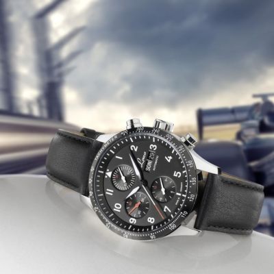 LACO Chronograph "Hockenheim" leaves nothing to be desired is just perfect for leisure racers, who can use the tachymeter on the bezel to determine their average speed.