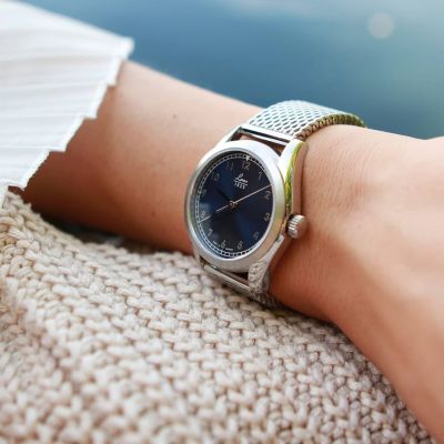 NAVY WATCHES - MODEL PHILADELPHIA

This watch has a massive milanaise bracelet. The wrist size is 13 to 15 cm, but you can get a bigger wrist size on request. The Philadelphia comes in a black watch box.

@laco1925 #laco #lacowatch #laco1925 #mylacotime #madeingermany #watchfam #lookbook #navy #navywatch #marineuhr #maritimetradition #watches #uhren #sea #timepiece #germanmade #watchesoftheday #potd