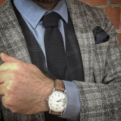 Wearing the laco1925 classic on a new leather strap...#lacowatches #laco1925 #laco #instawatches #watchfam #wristporn #horology #watchnerd #watchgeek #watchesofinstagram #wus #bauhauswatch #bauhausdesign #wristshot #watchgeek #minimalisticwatch #bluedhands #madeingermany #germanmade #germanwatches #gentlemanaccessories #instastyle #mensweardaily #mensfashionpost #dapperstyle (unpaid advertisement: naming and linking brands etc.)